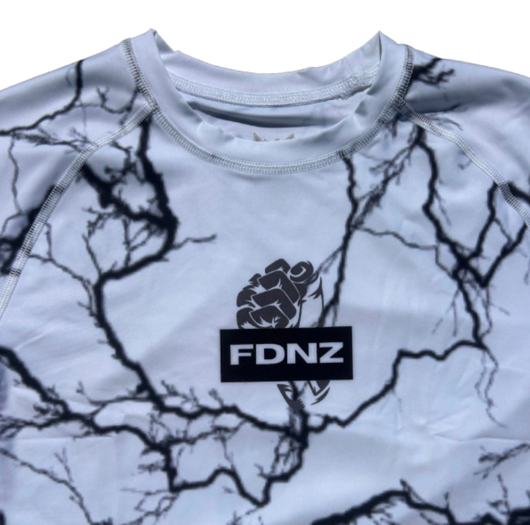 FDNZ WHITE LIGHTNING RASH GUARD