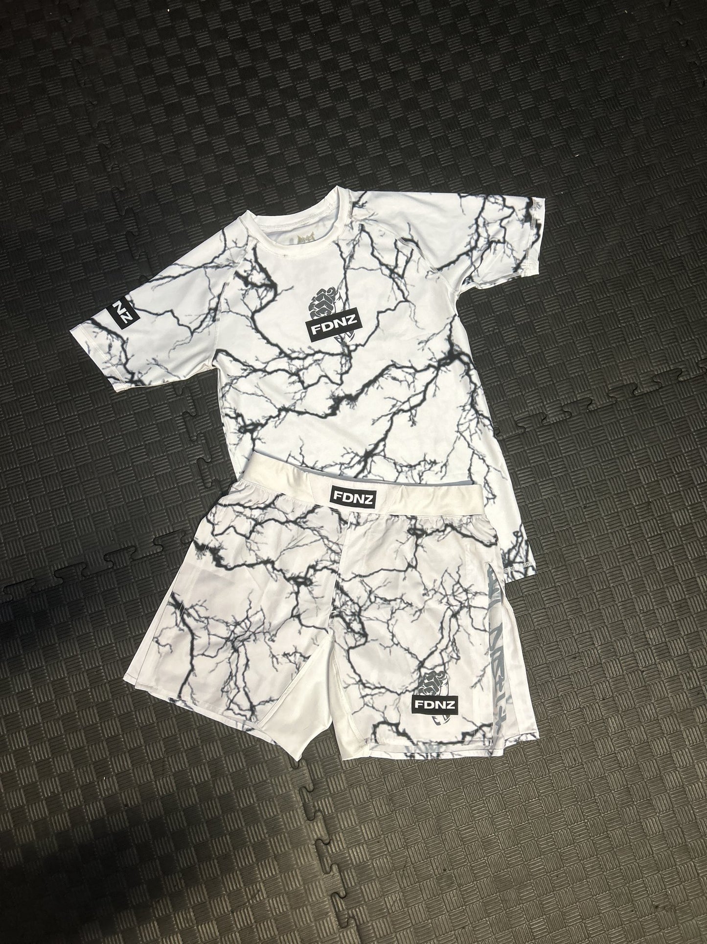 FDNZ WHITE LIGHTNING BUNDLE